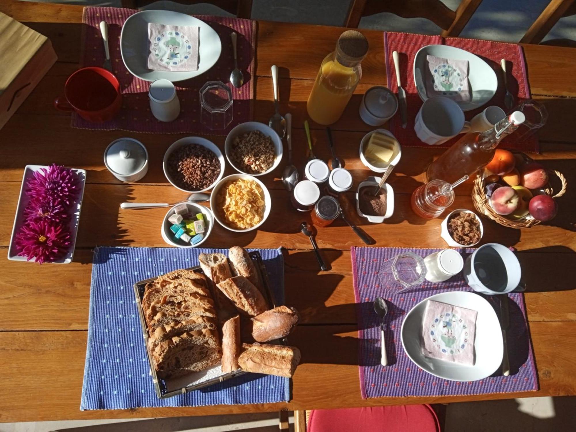 D'hotes Chez Leon Pour 1 A 4 Personnes (adults Only) Frühstückspension Chaulgnes